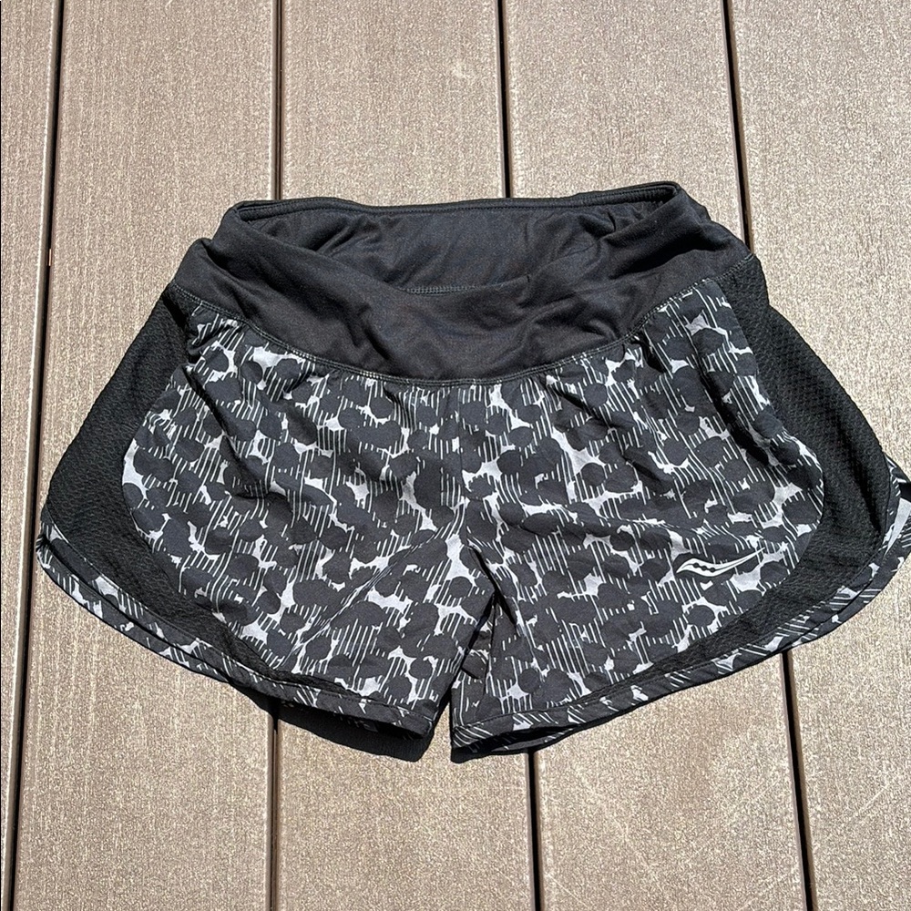 Saucony Black and Gray Athletic Shorts Lightweight Moisture-Wicking